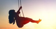 20-22 September: Glastonbury workshop ‘Blissfully embodying Being’ (‘Verrukt van het Bestaan’) shutterstock meisje op schommel